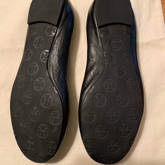 COPY - EUC Tory Burch Reva flats size 9 - Picture 2 of 8